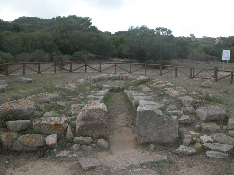 Santa teresa gallura-tomba dei giganti